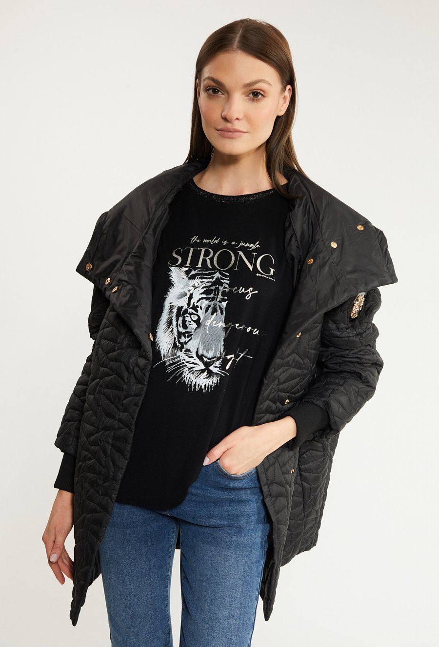 T-shirt damski z dłuższym tyłem