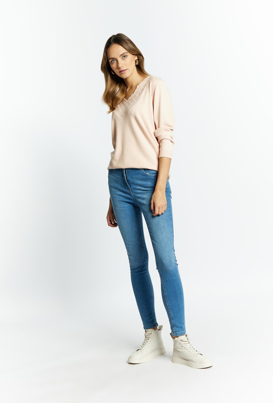 Sweter damski ze zdobieniem