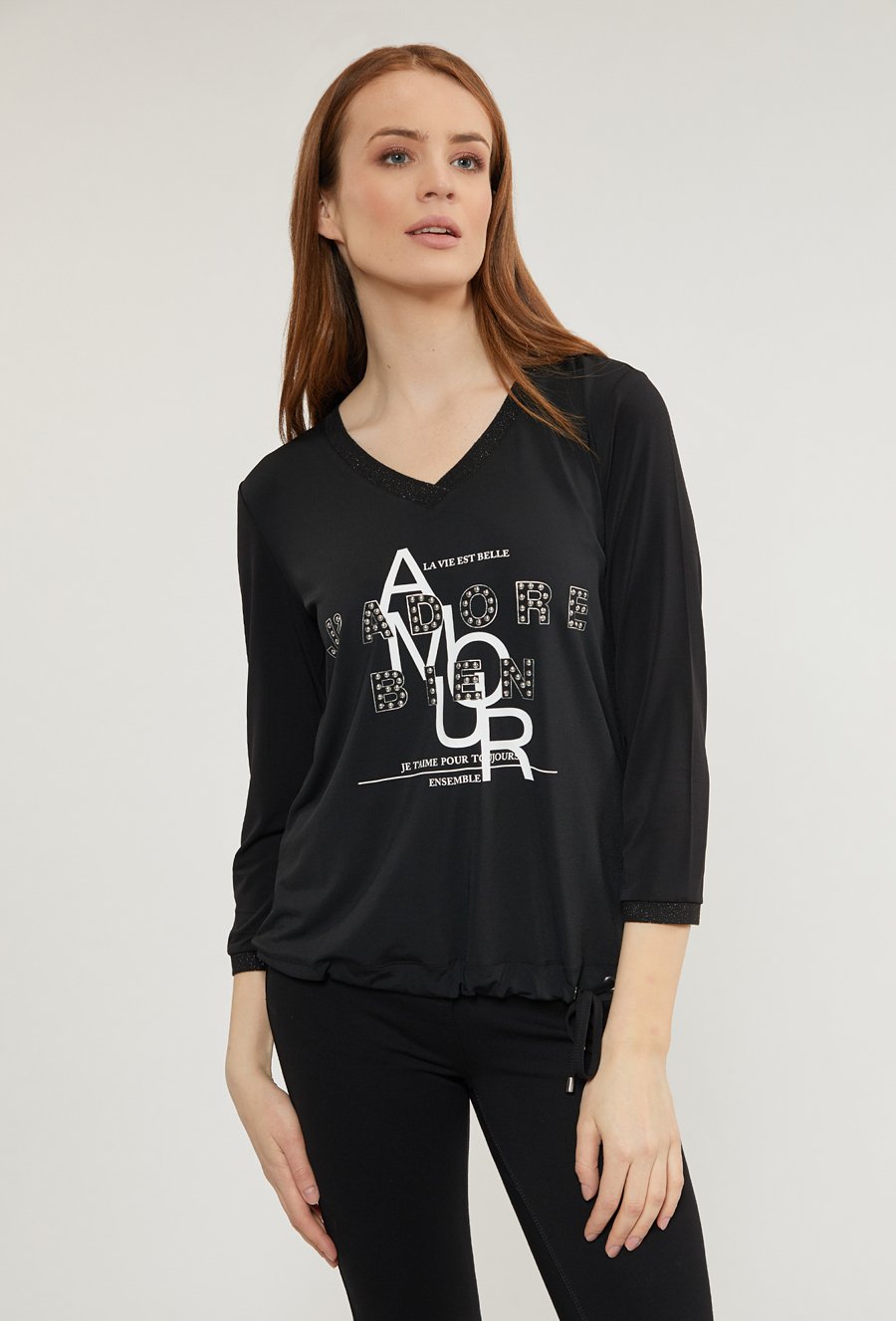 Bluzka z wiązaniem na dole