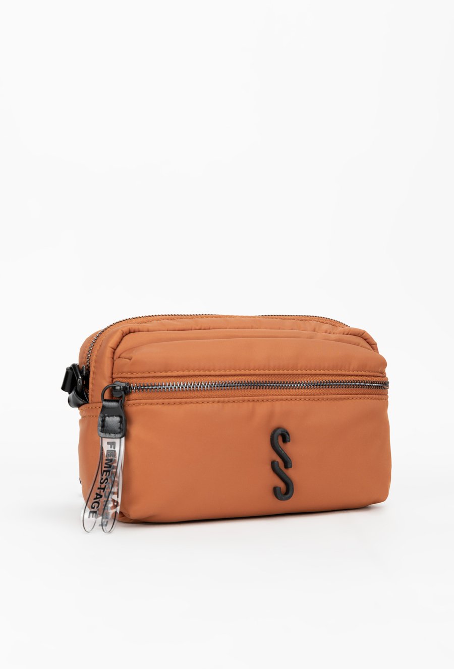 Torebka damska typu crossbody.
