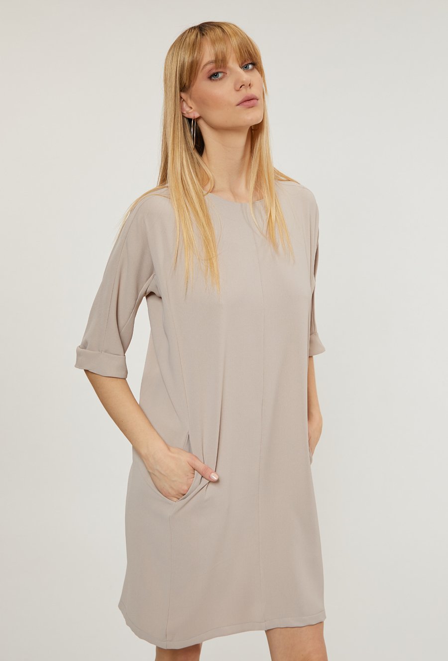 Sukienka z gładkiej dzianiny