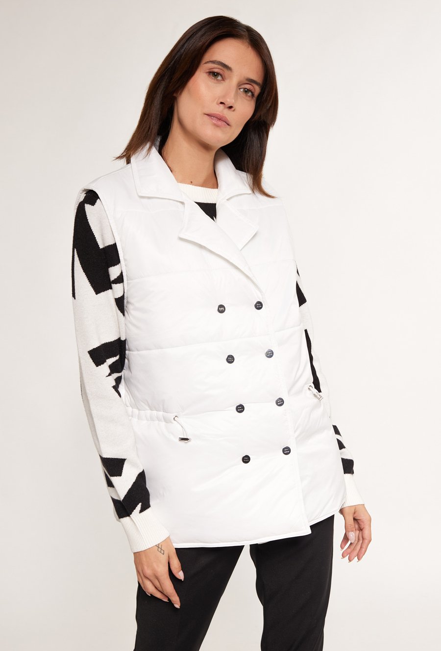 Pikowana kamizelka ze ściągaczem w talii