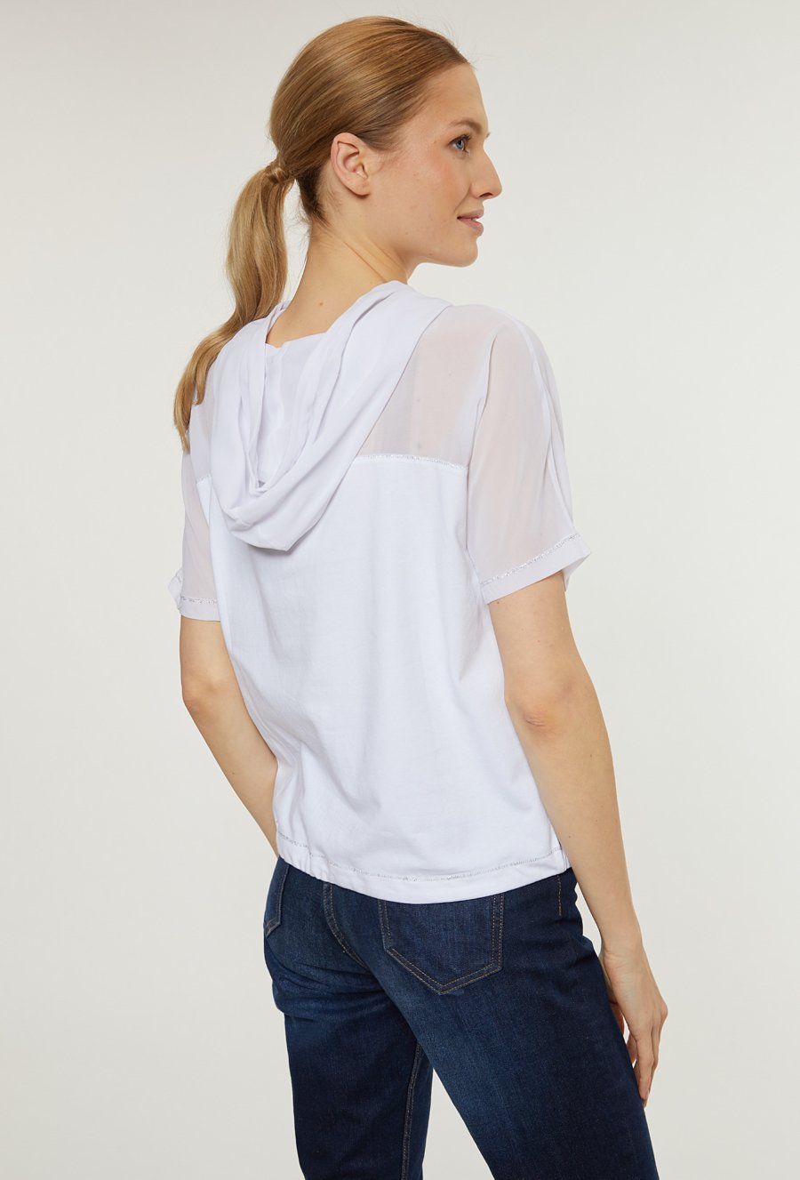 T-shirt z łączonych materiał&oacute;w