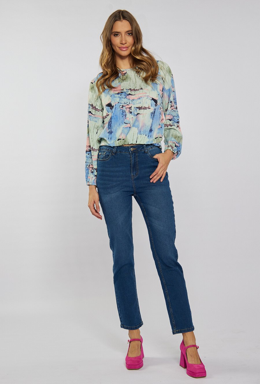 Jeansy  z prostą nogawką