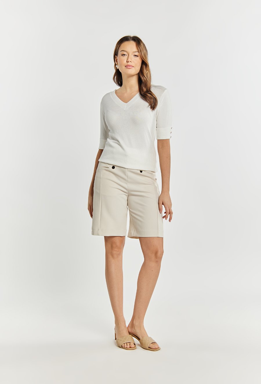 Sweter damski z połyskującym zdobieniem