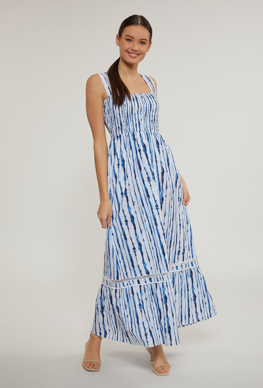 Wzorzysta sukienka damska