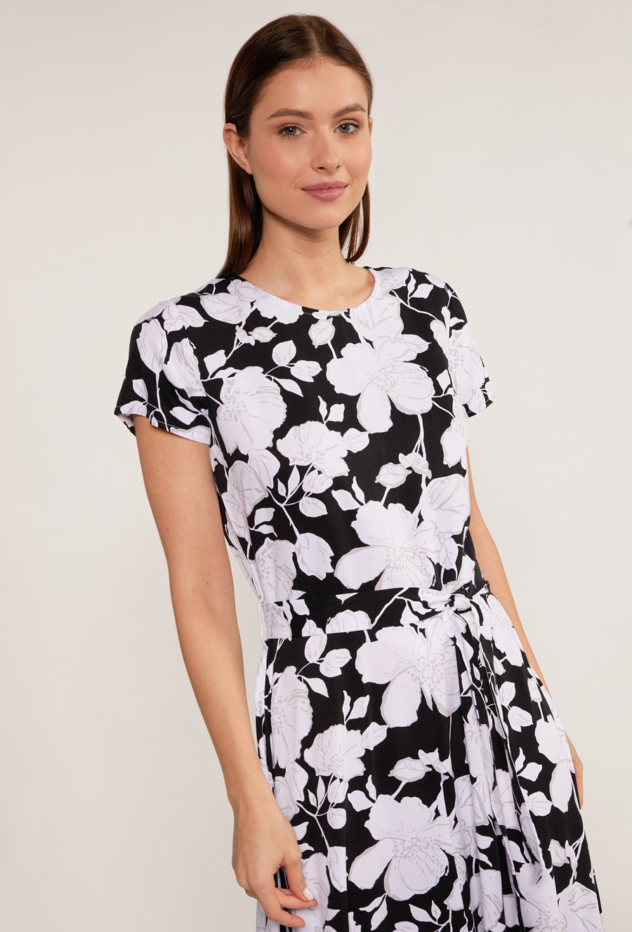 Wzorzysta sukienka damska