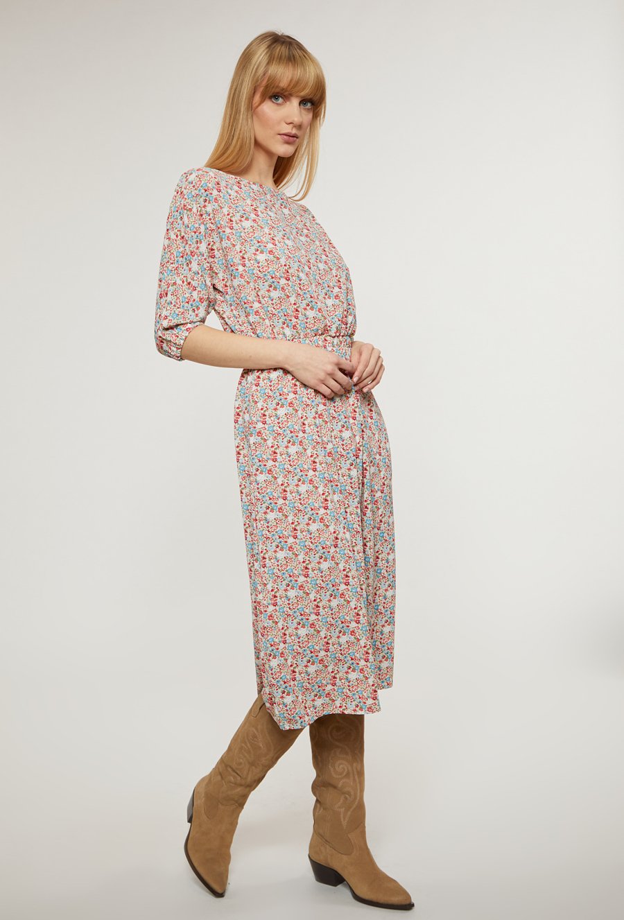 Sukienka w drobny wz&oacute;r