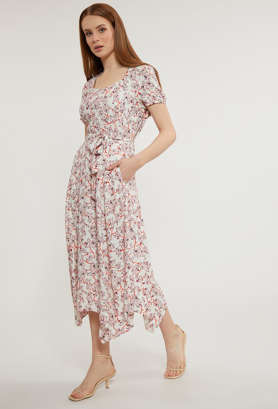 Wiskozowa sukienka z kwiatowym printem