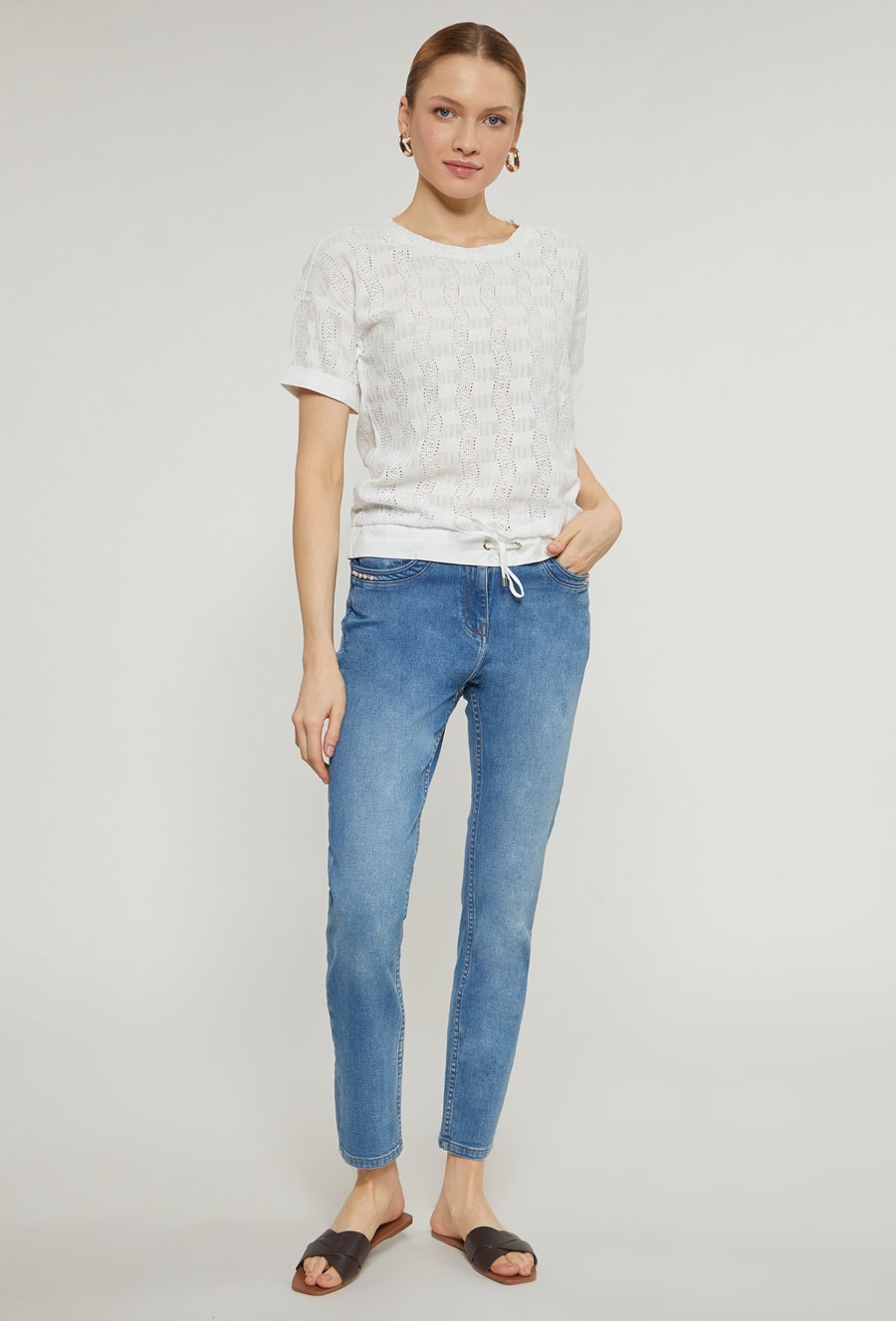 Ażurowa bluzka damska