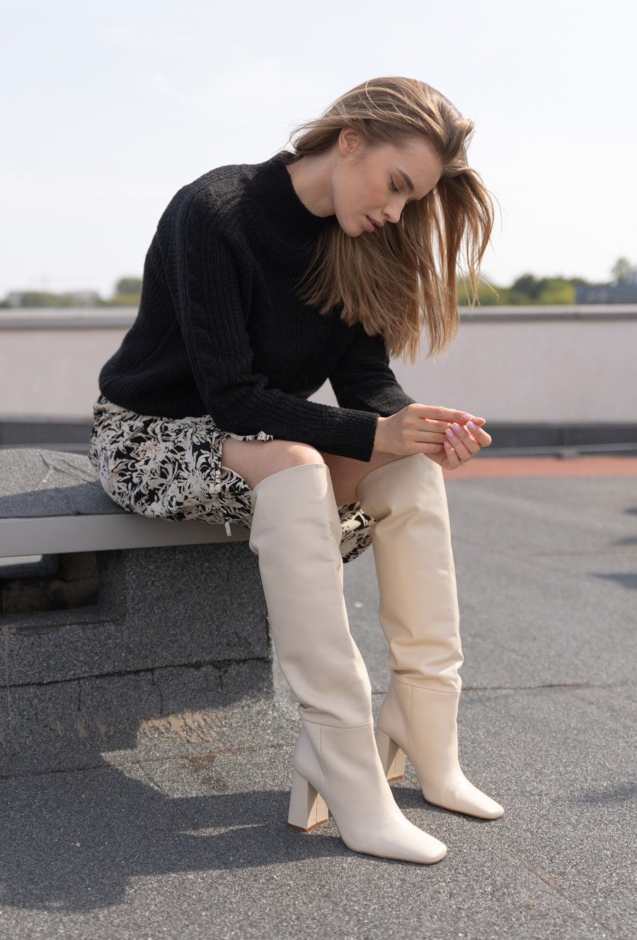 Sweter z p&oacute;łgolfem