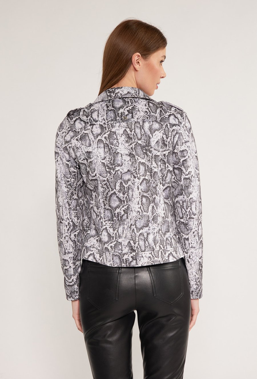 Kurtka damska w zwierzęcy print