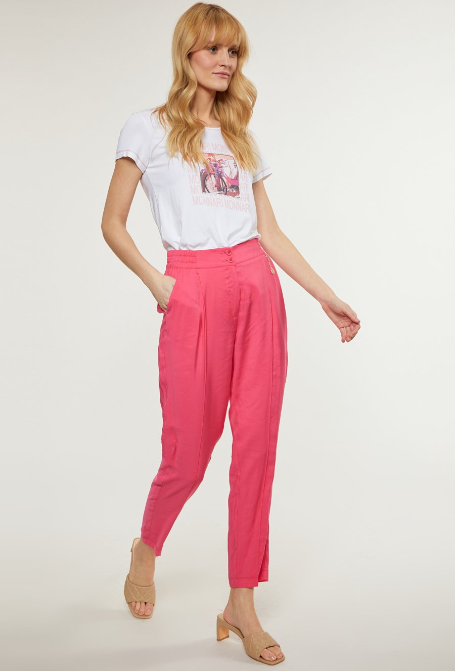 Spodnie z elastyczną gumką w pasie