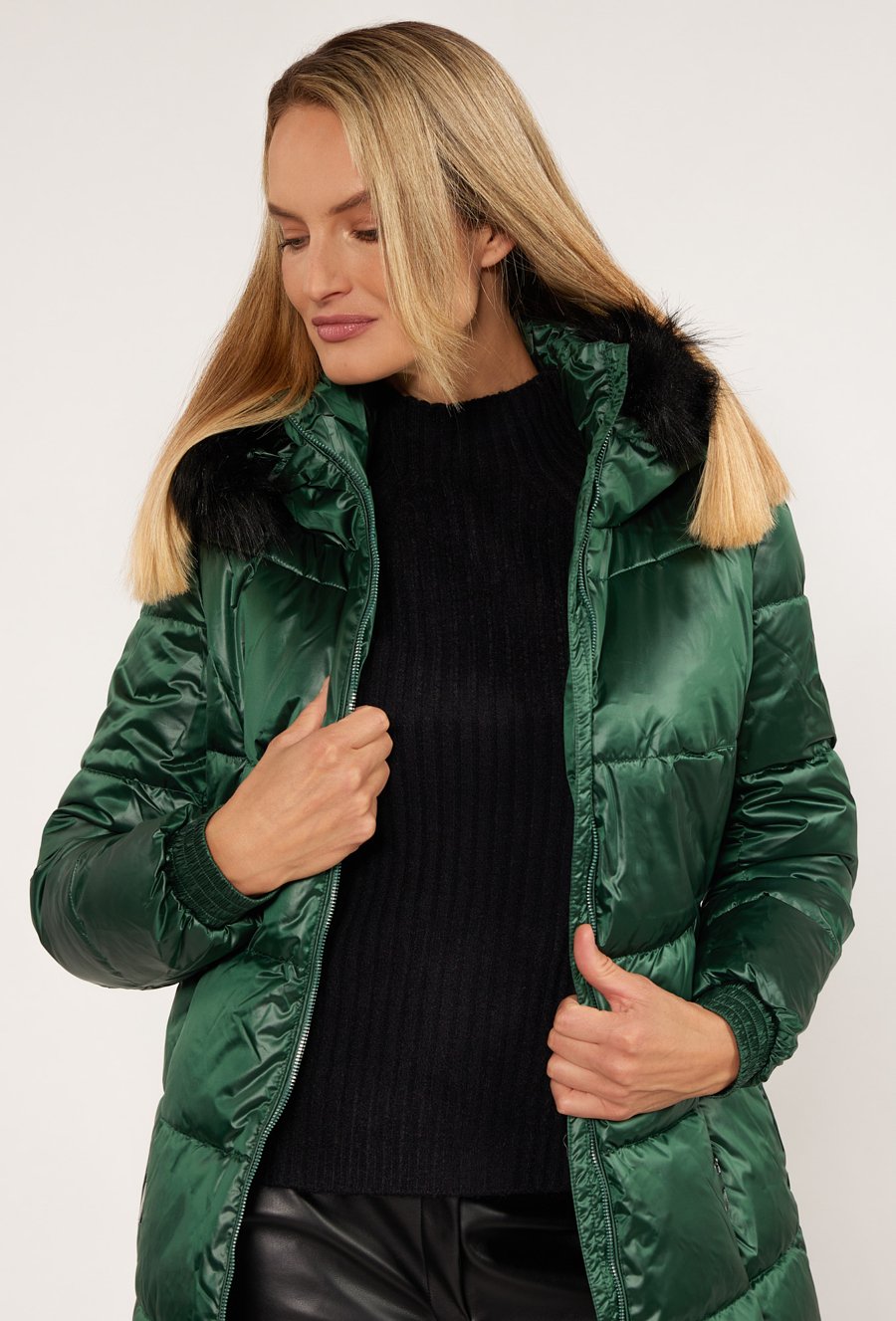 Pikowana kurtka z kapturem