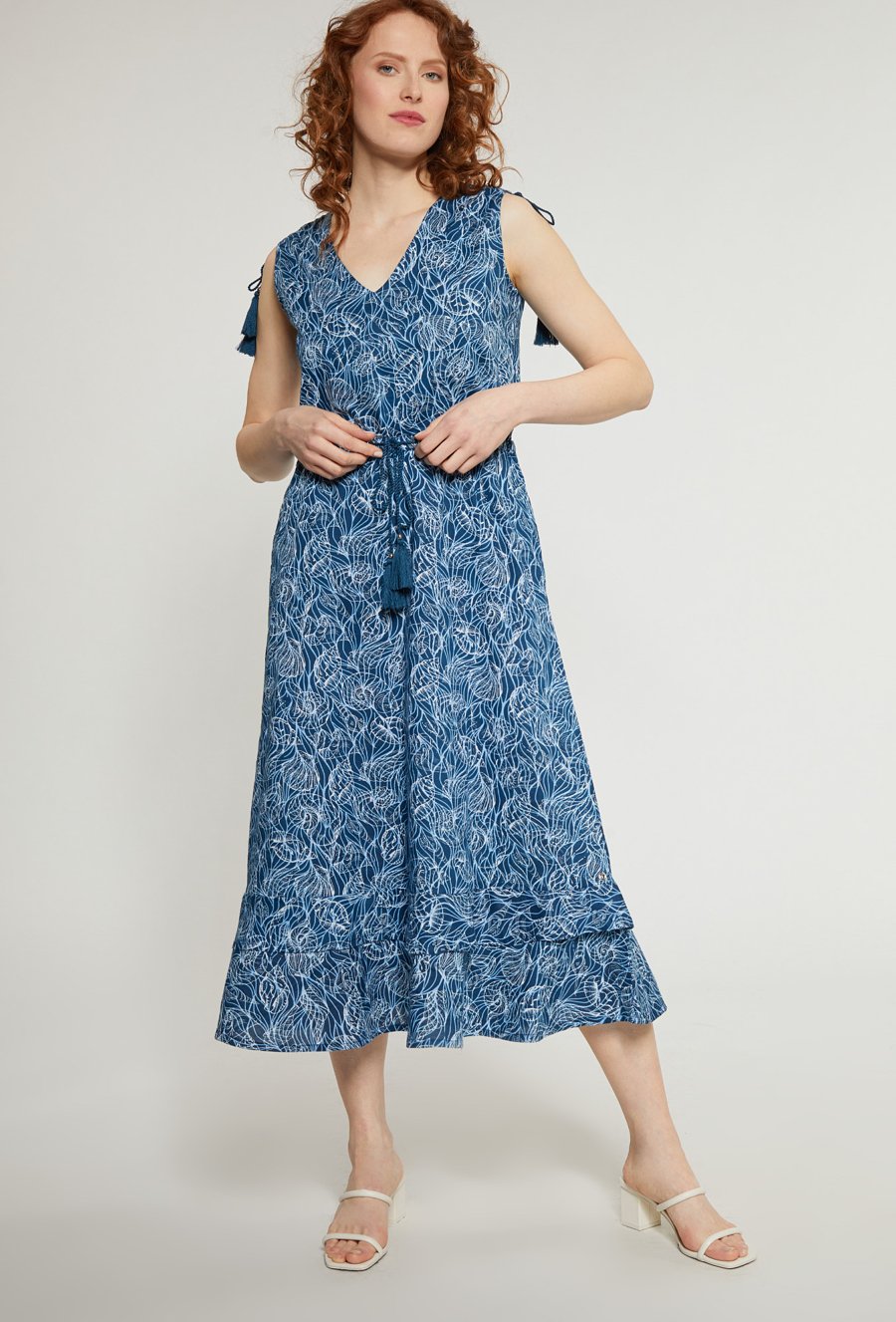 Wzorzysta sukienka damska ze ściągaczem