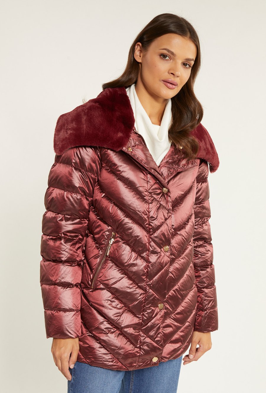 Kurtka damska z kołnierzem