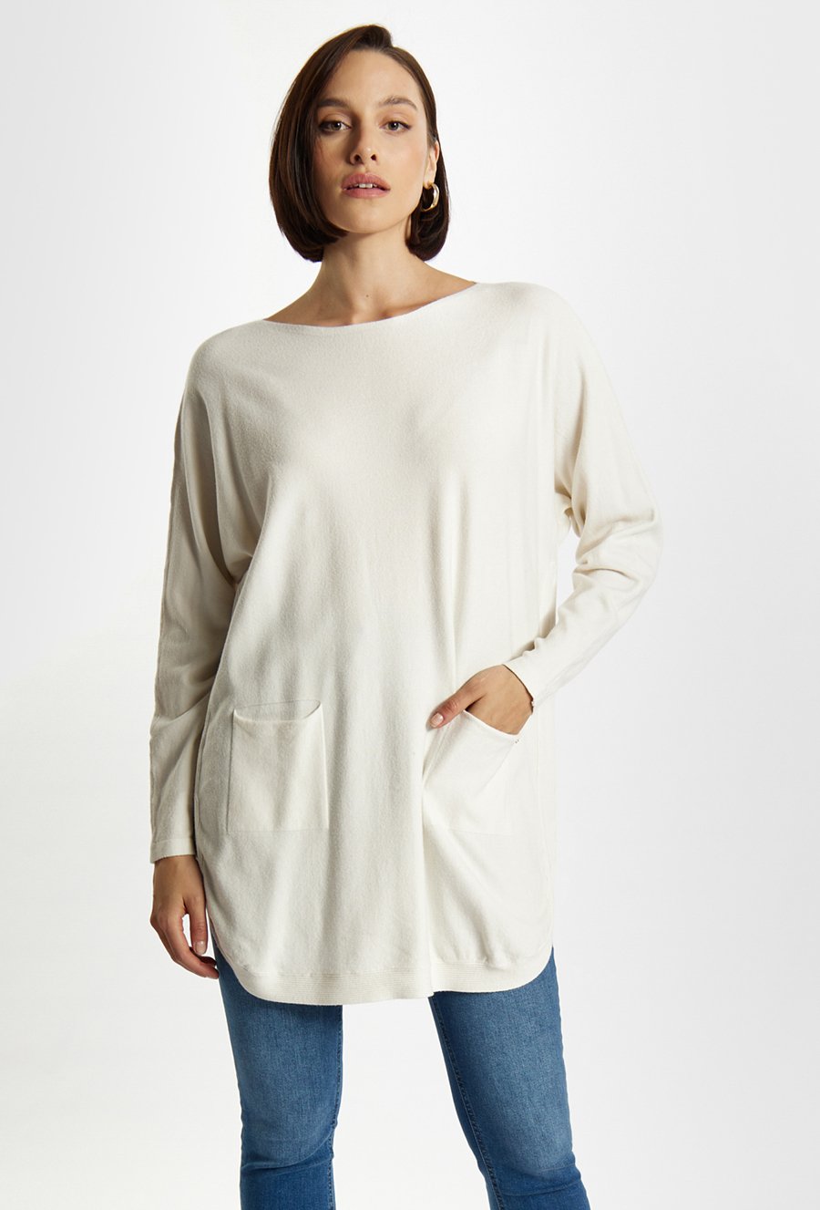 Sweter z kieszonkami