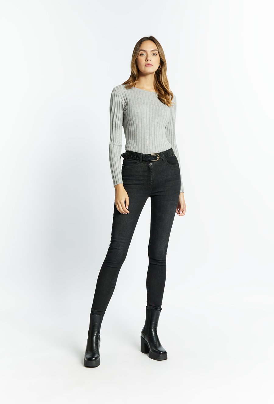 Przylegający sweter damski