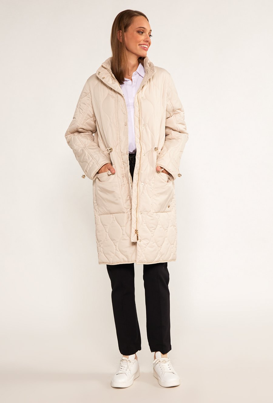 Pikowany płaszcz damski