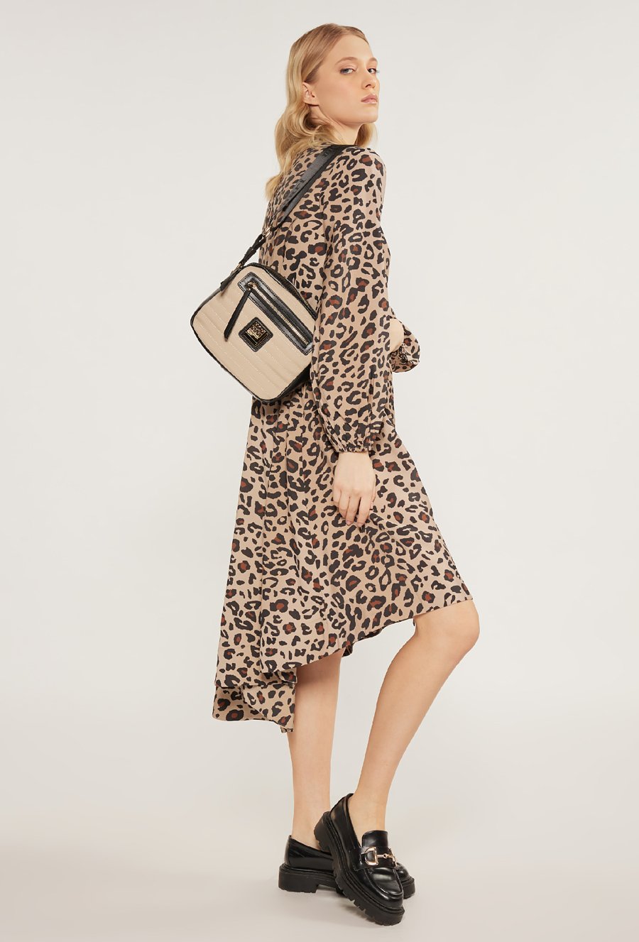 Pikowana torba crossbody