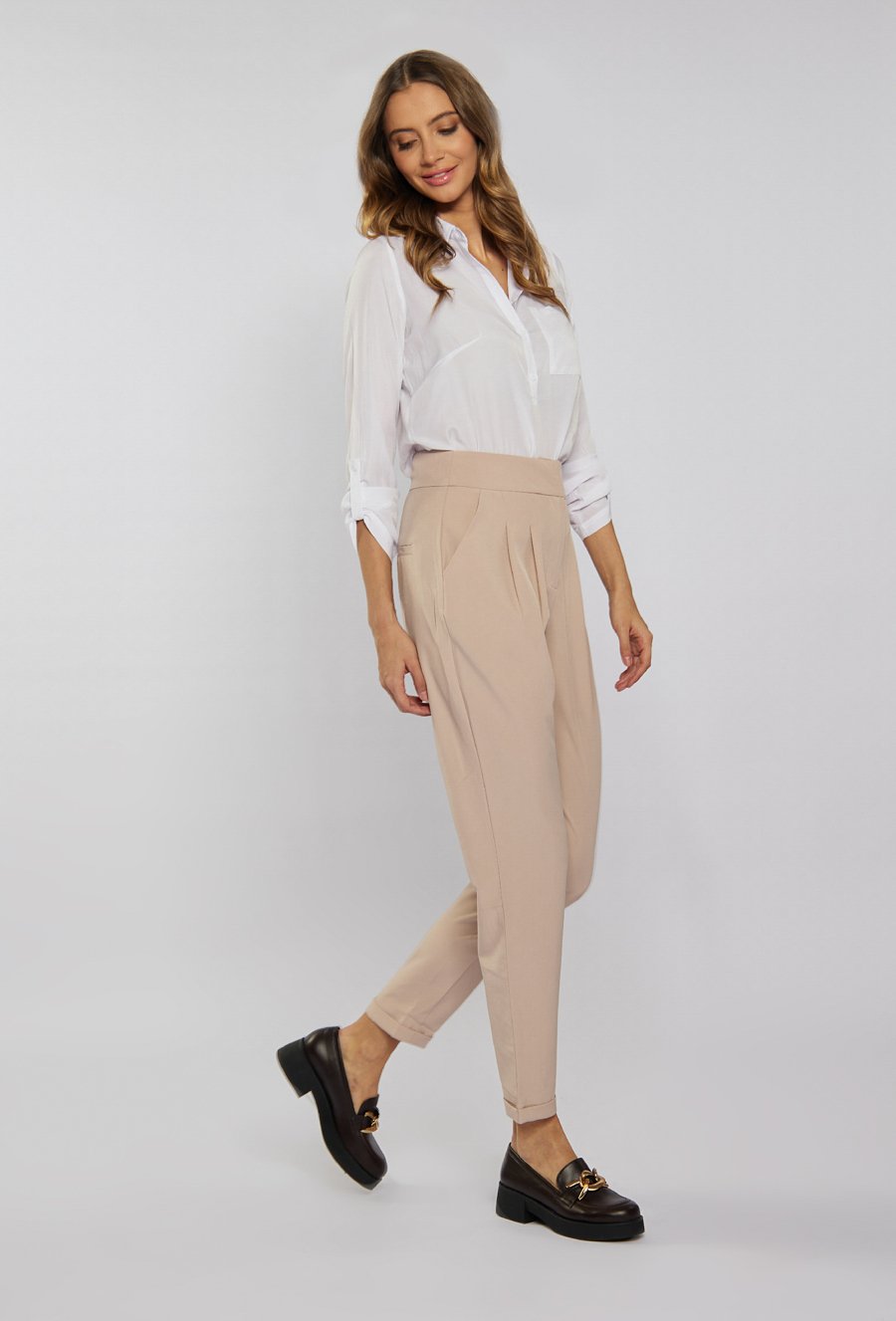 Spodnie cygaretki z wysokim stanem