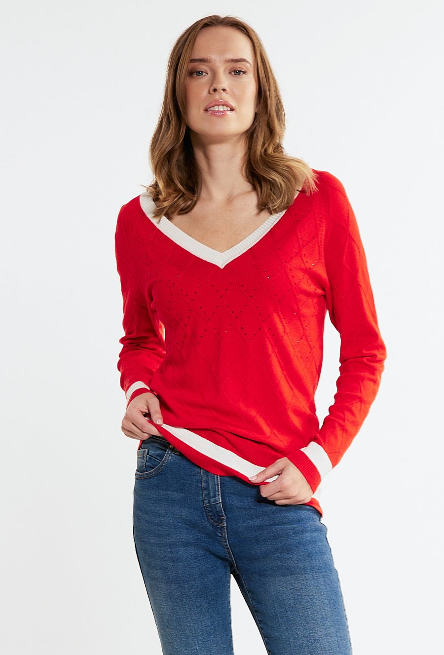 Sweter z ozdobnymi dżetami