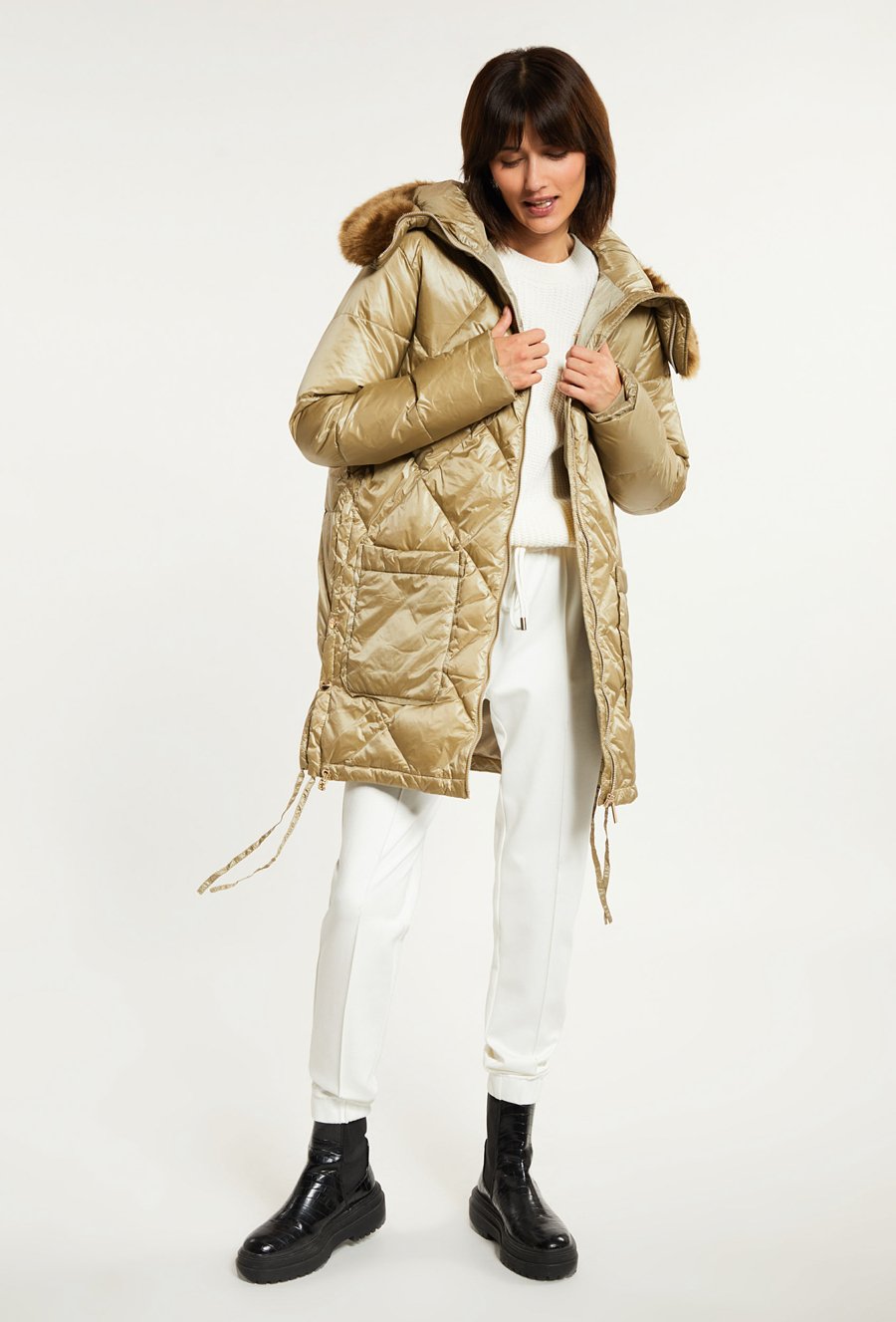 Puchowa kurtka z kapturem