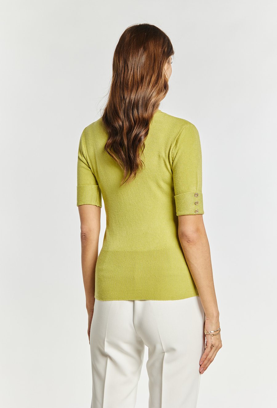 Sweter damski z połyskującym zdobieniem