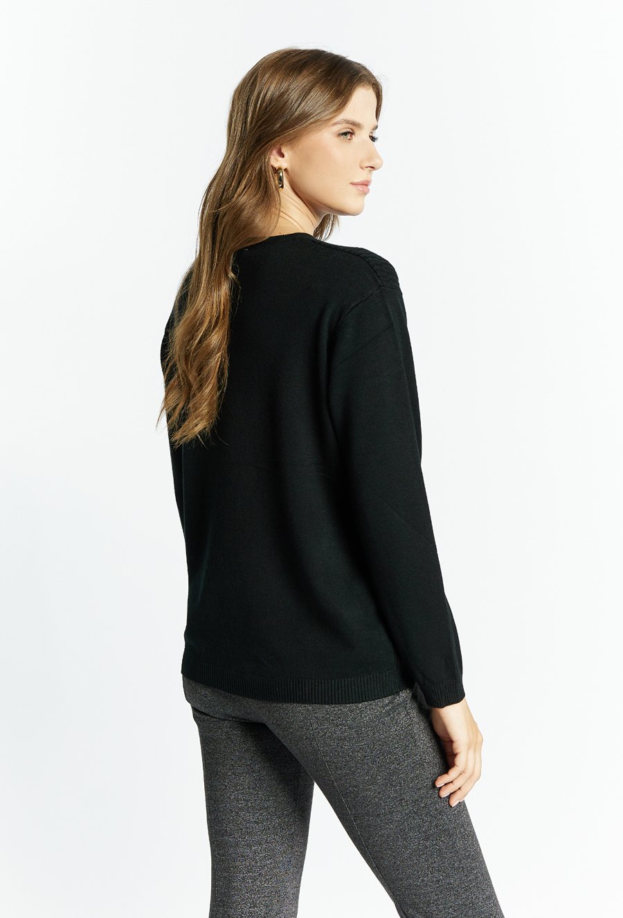 Prążkowany sweter damski