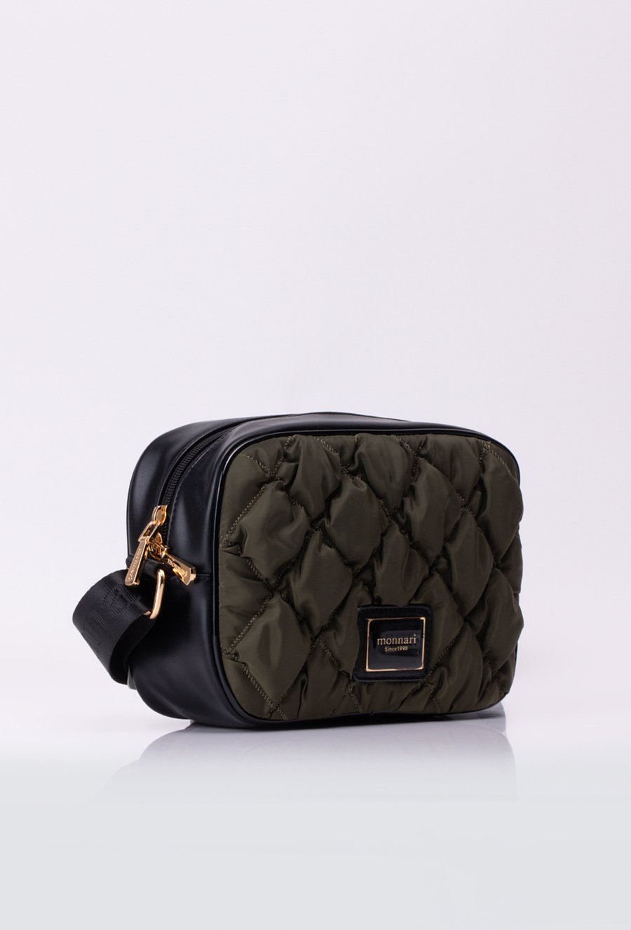 Mała torba o ciekawej fakturze