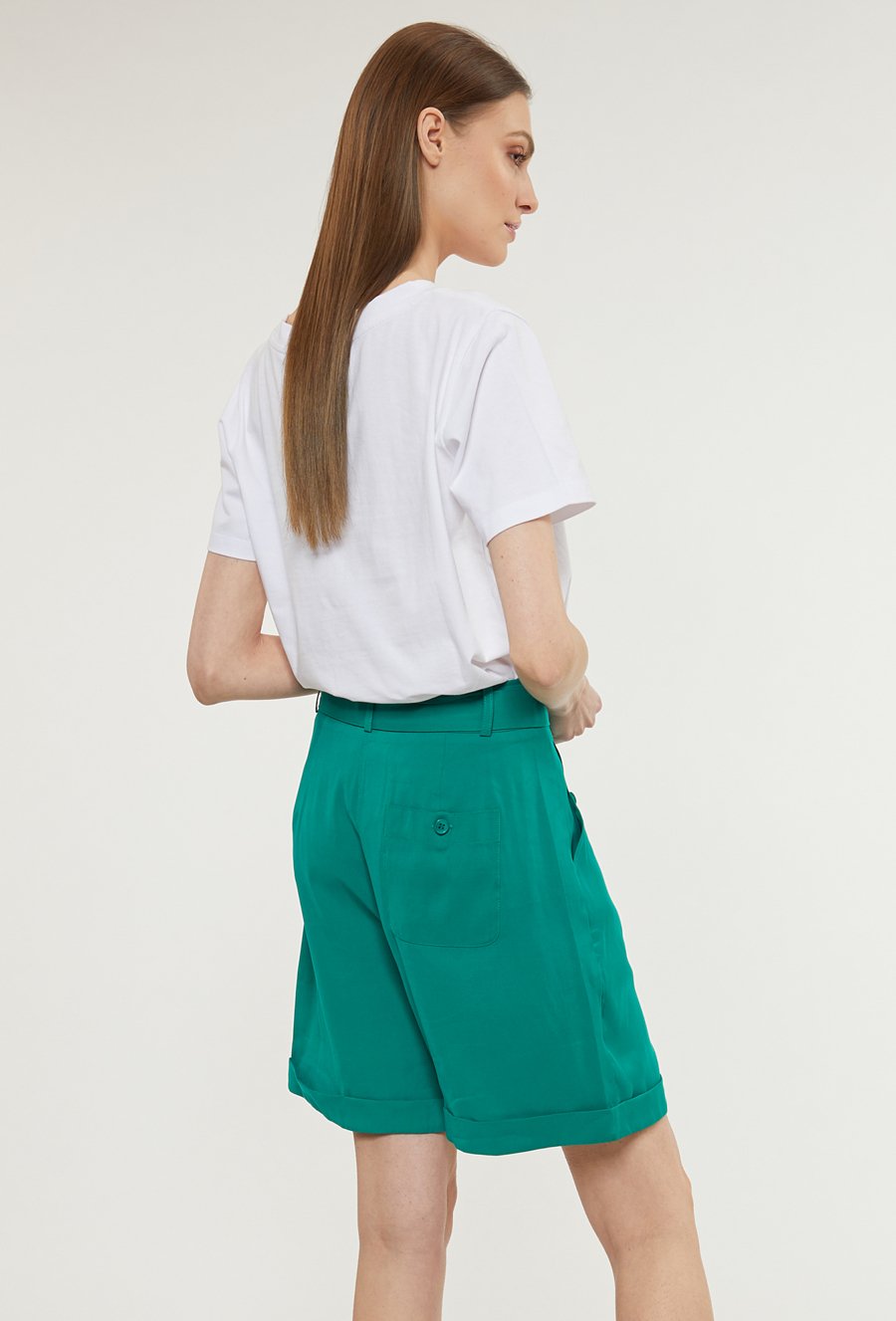 Szorty z wysokim stanem