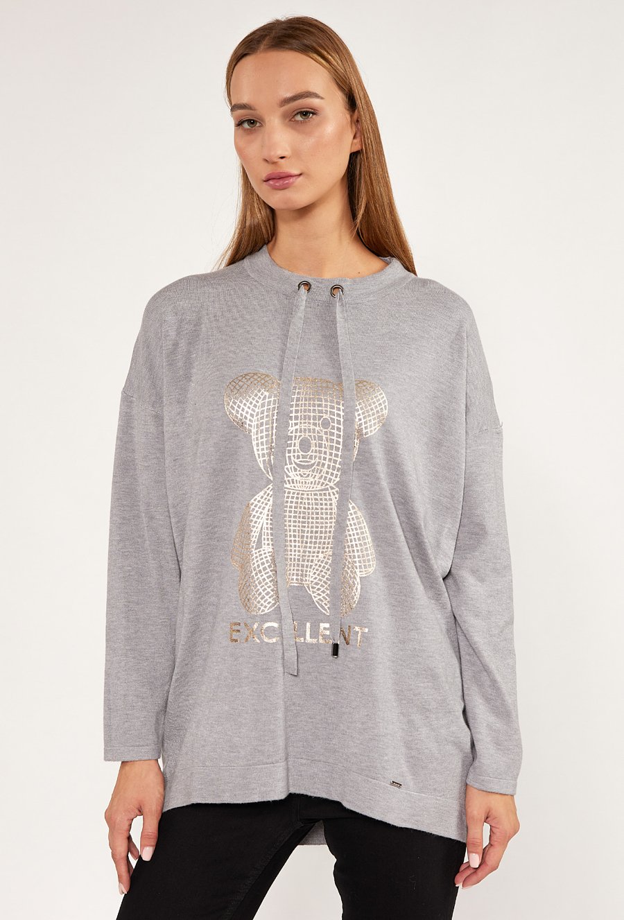 Sweter damski z ozdobnym misiem