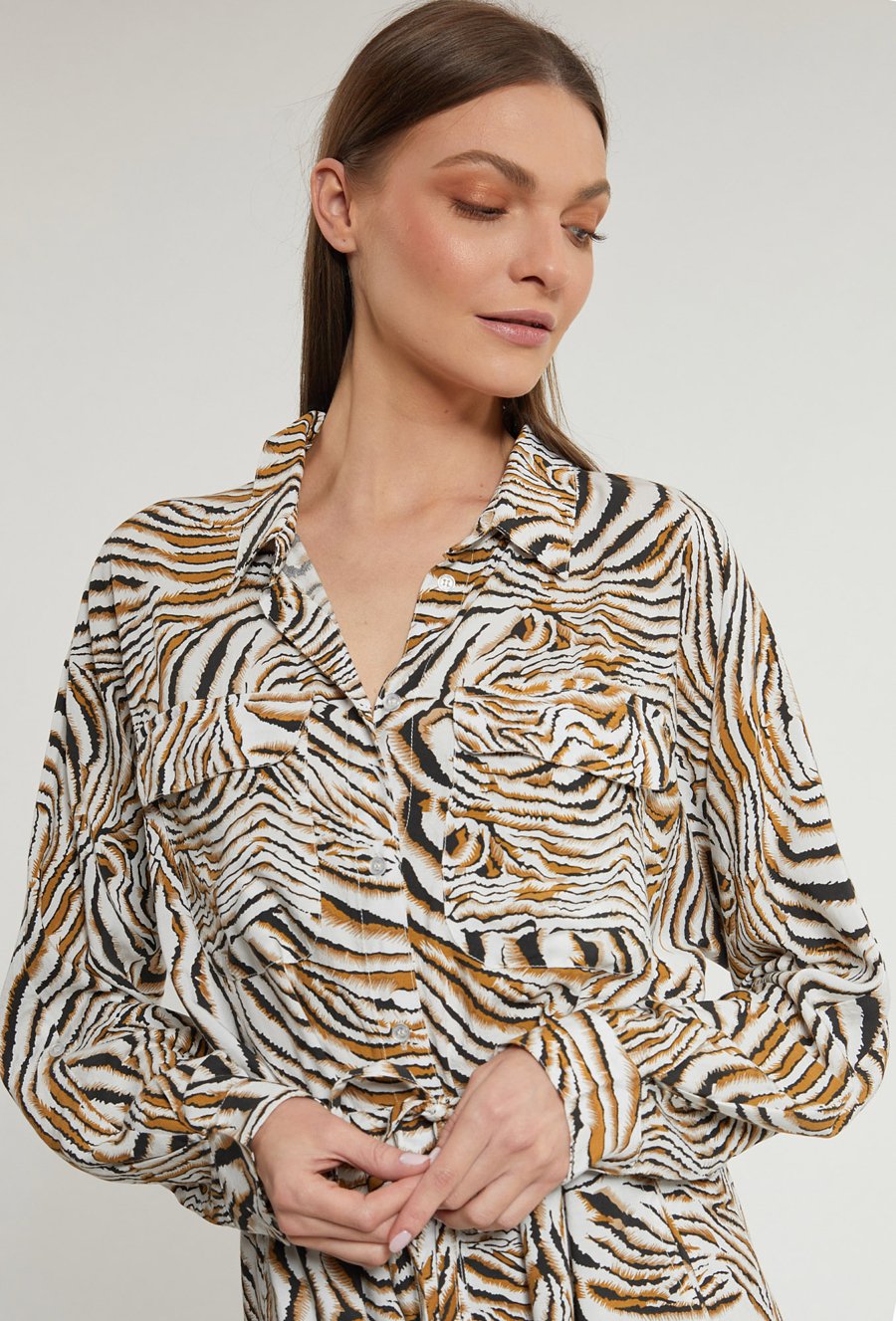 Wzorzysta sukienka damska