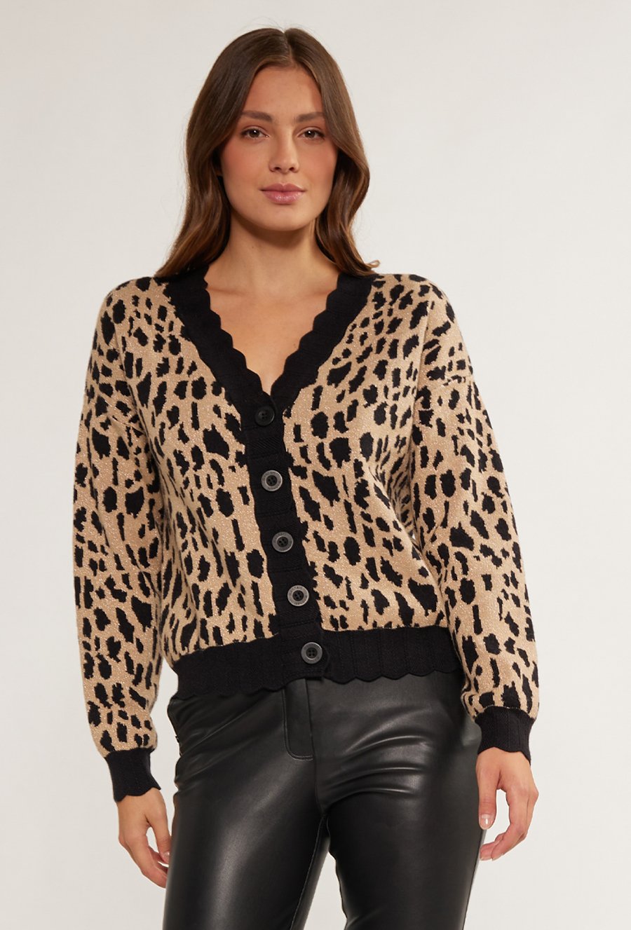 Sweter zapinany na guziki