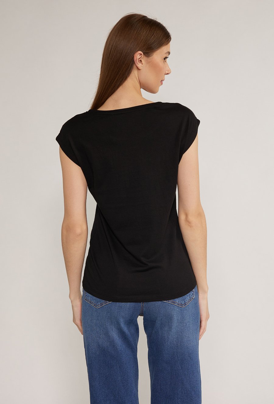 T-shirt damski z kwiecistym nadrukiem