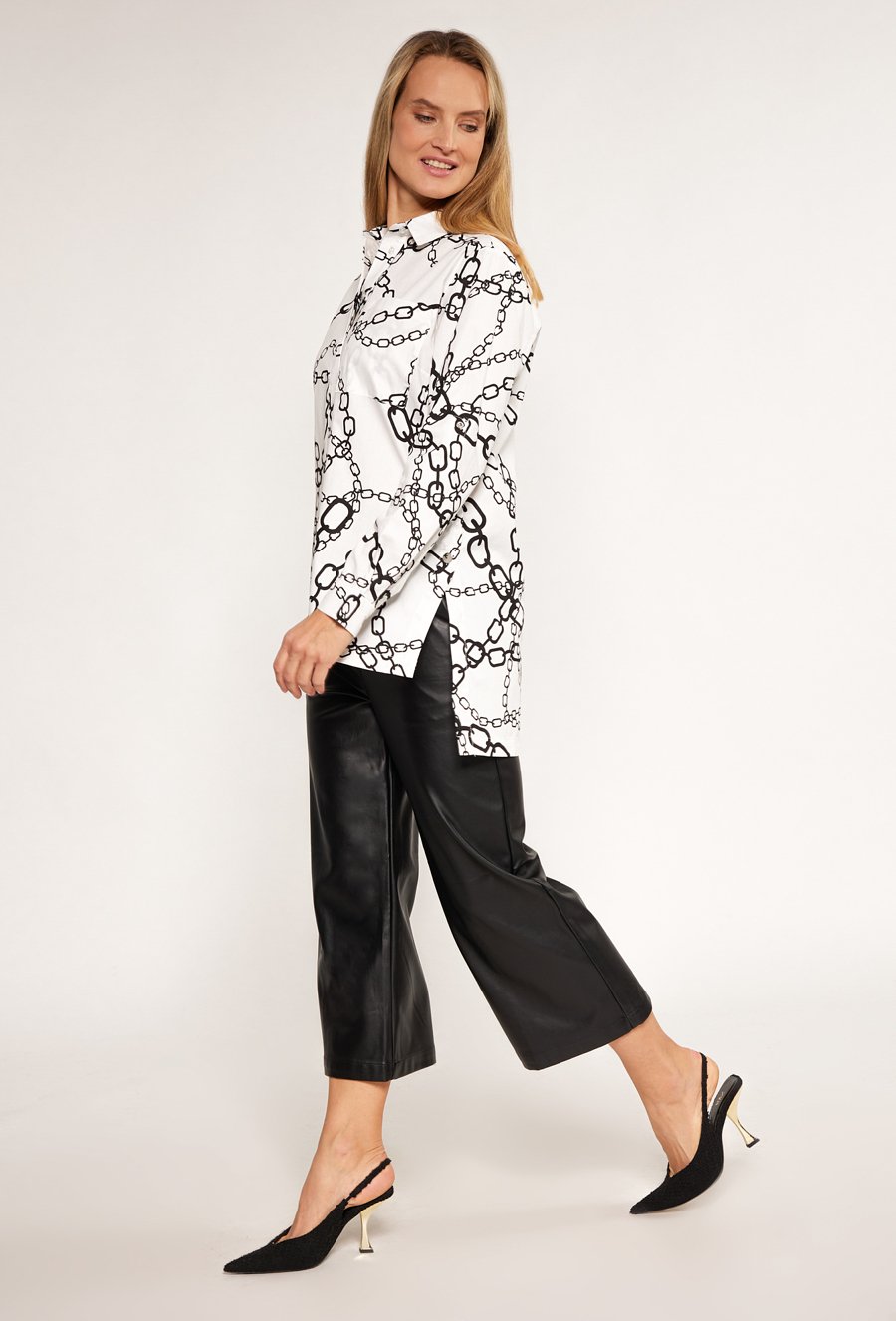 Koszulowa bluzka z wzorem