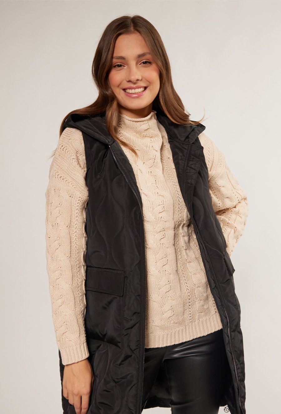 Kamizelka z pikowanym wzorem