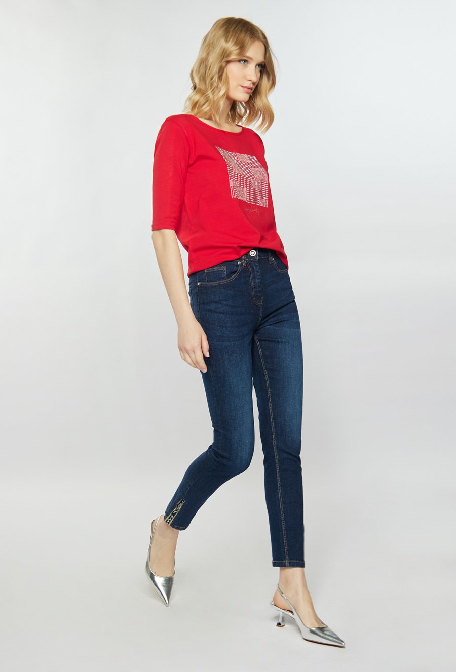 Jeansy damskie z wysokim stanem