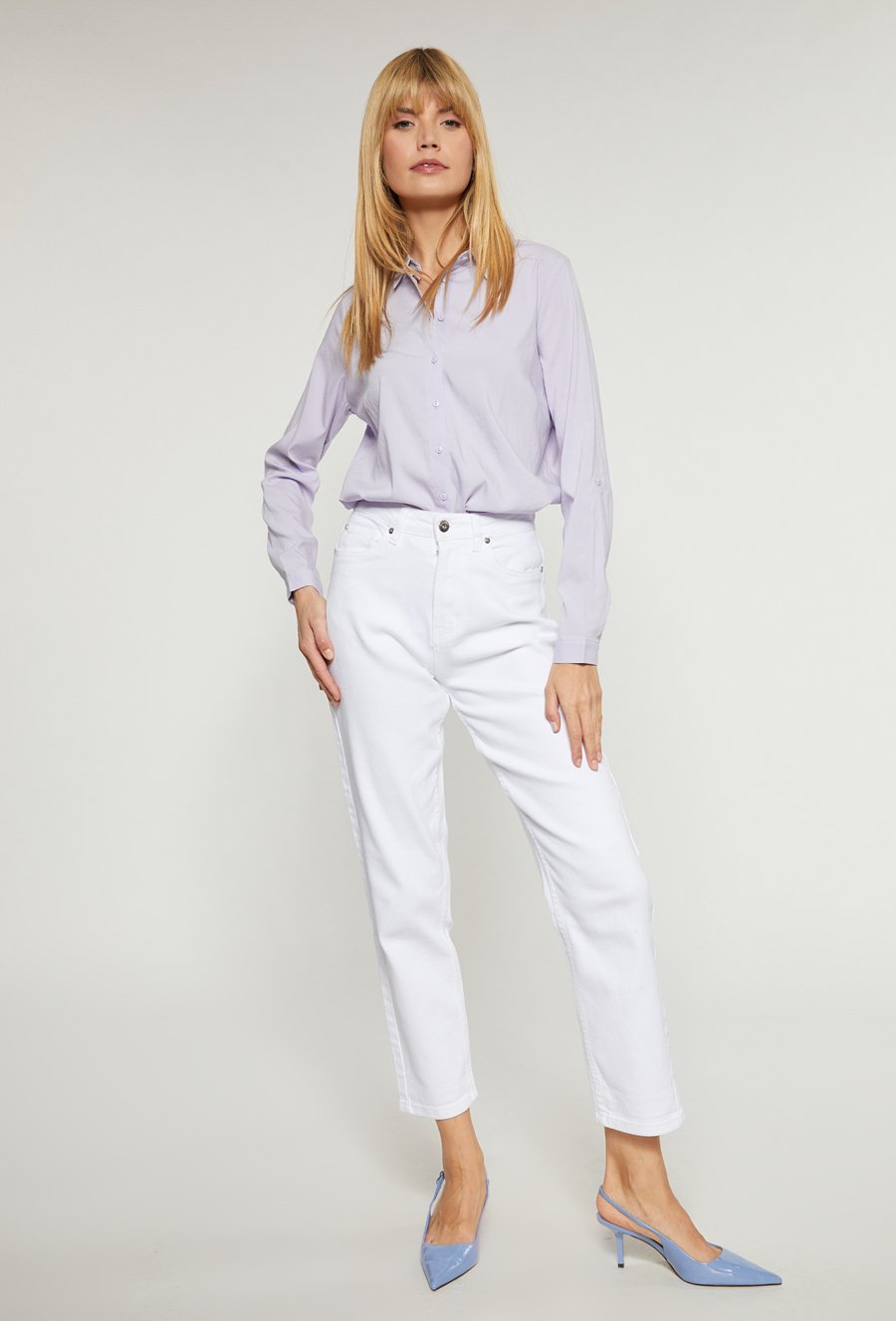 Klasyczna koszula z kołnierzykiem