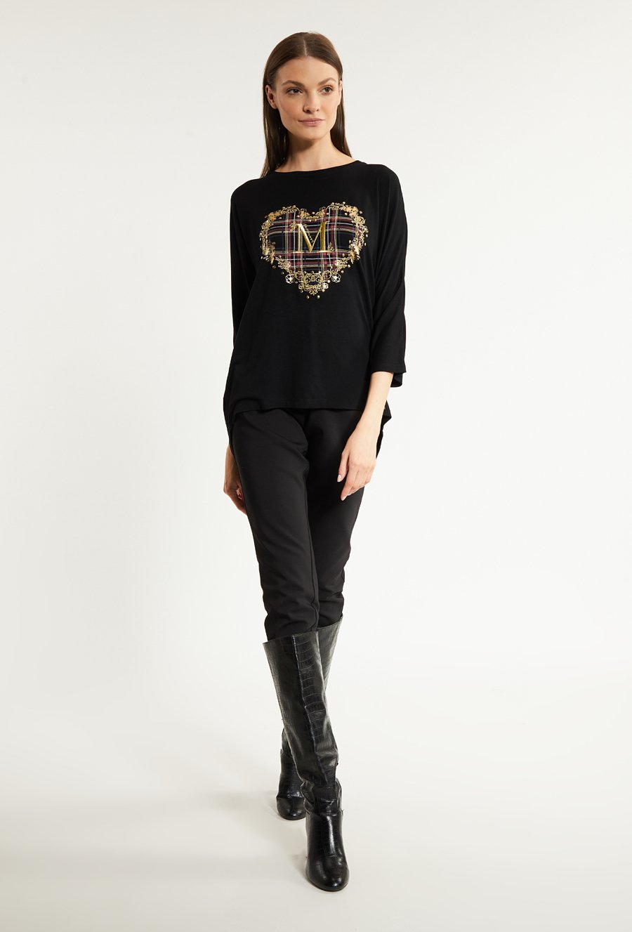 T-shirt damski z dłuższym tyłem