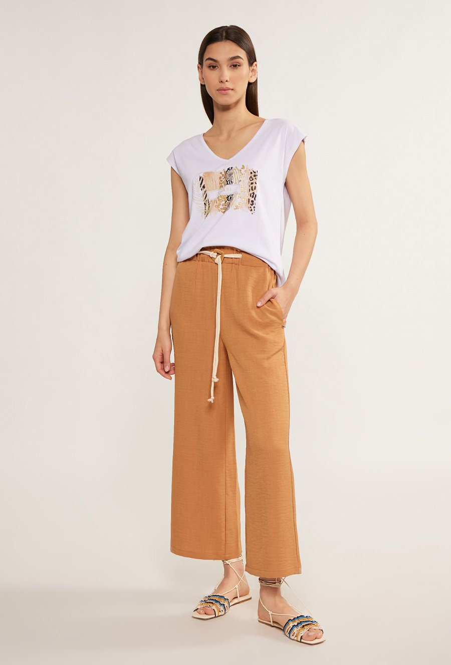 T-shirt z ozdobnym panelem