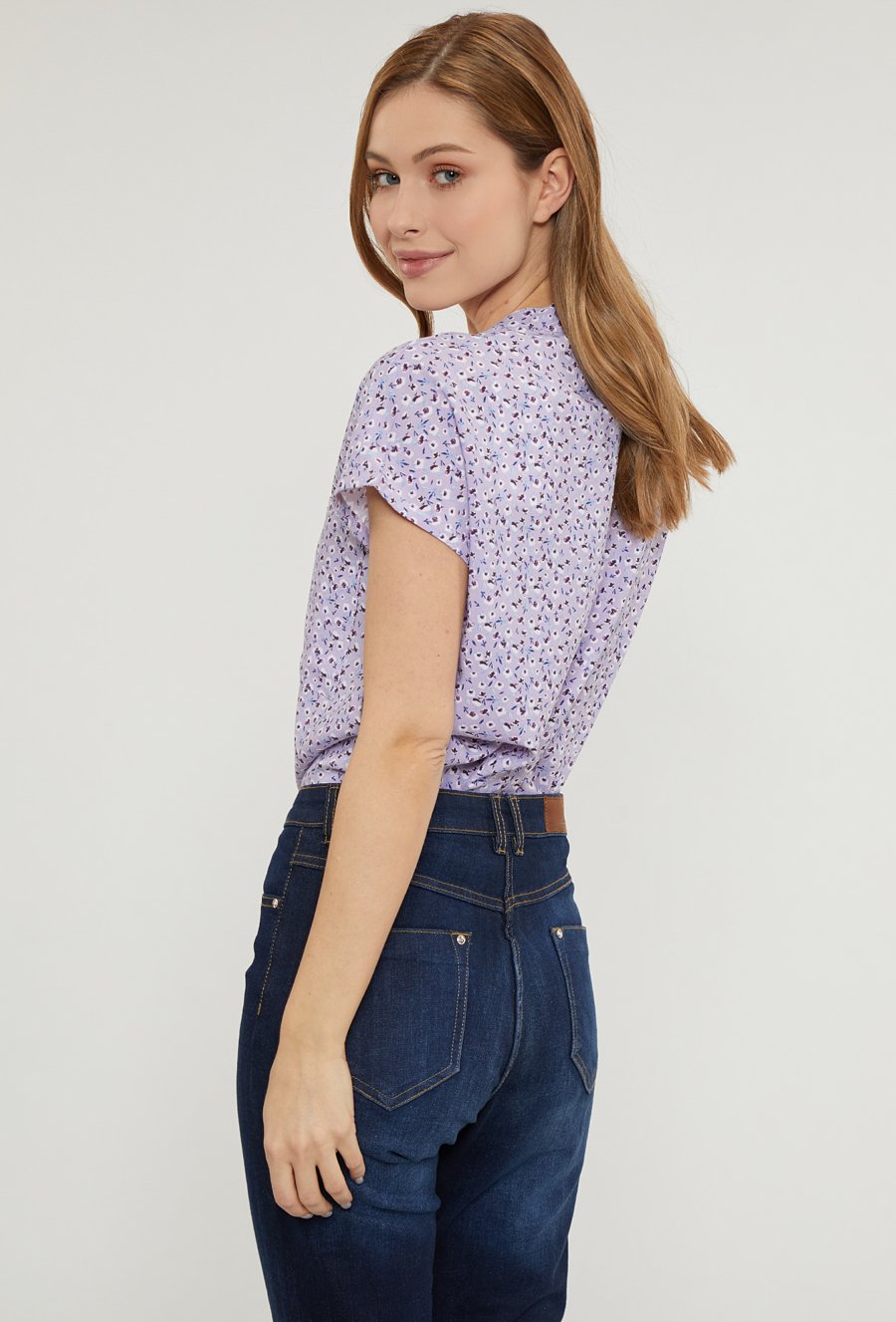 Wzorzysta bluzka damska