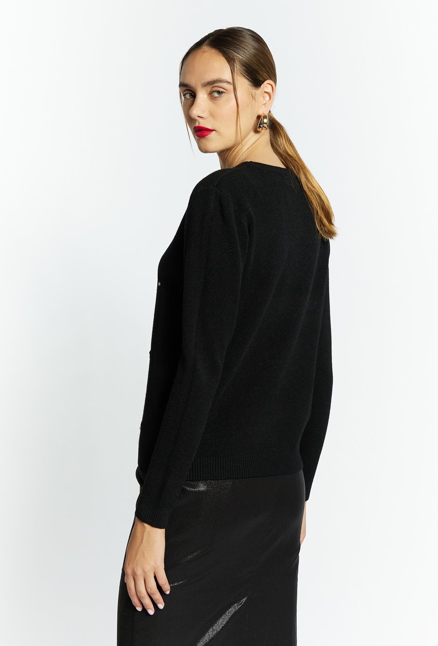 Wiskozowy sweter z dżetami