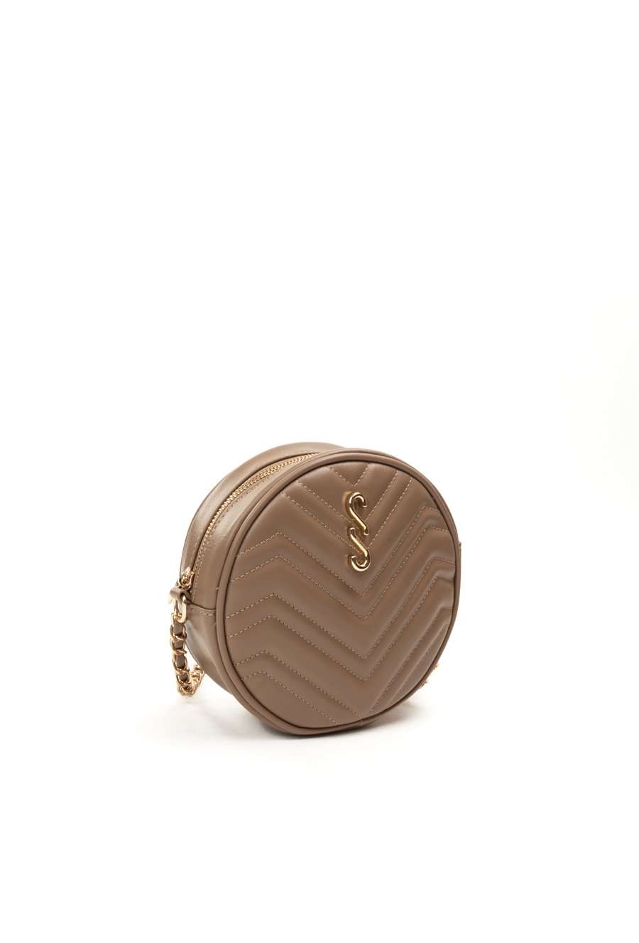 Kuferek damski o ciekawym kształcie