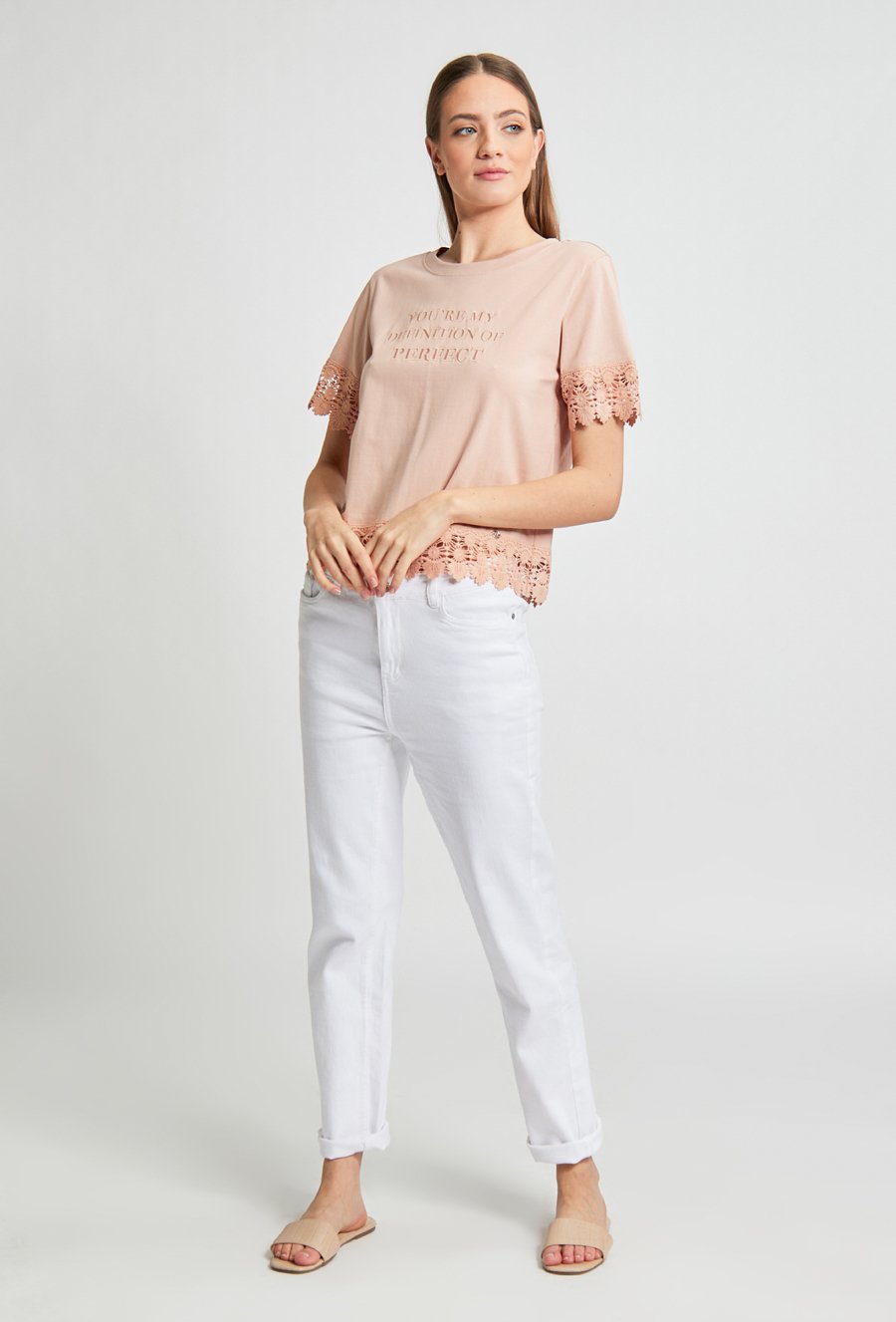 T-shirt damski z koronką