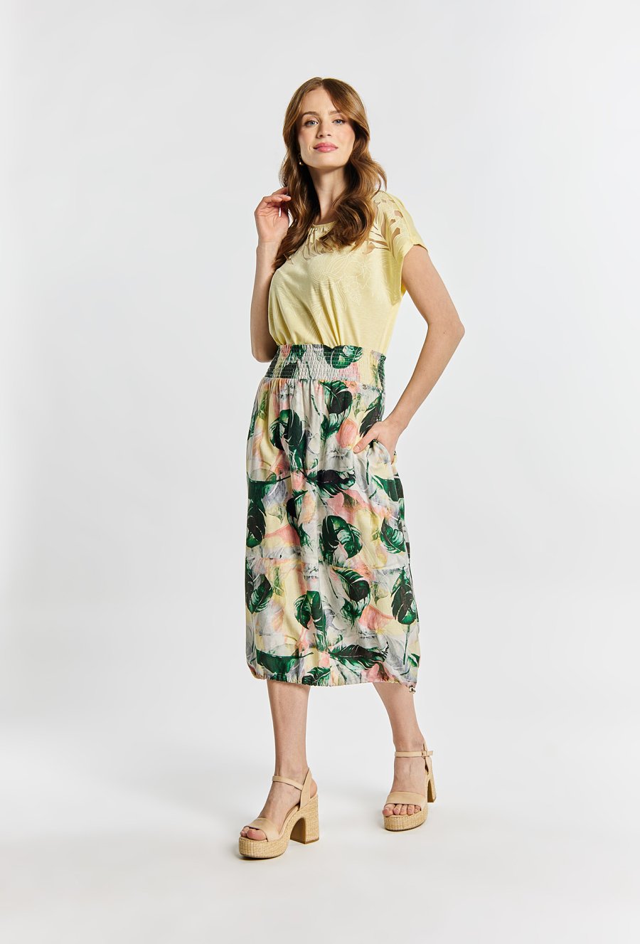 Sp&oacute;dnica damska z domieszką lnu