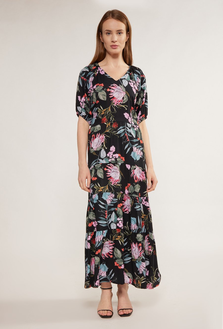 Wzorzysta sukienka maxi