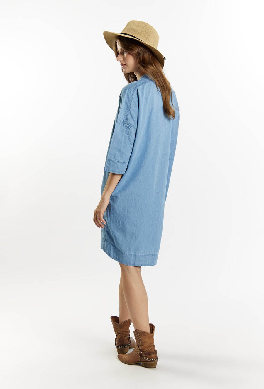 Jeansowa sukienka z kieszeniami