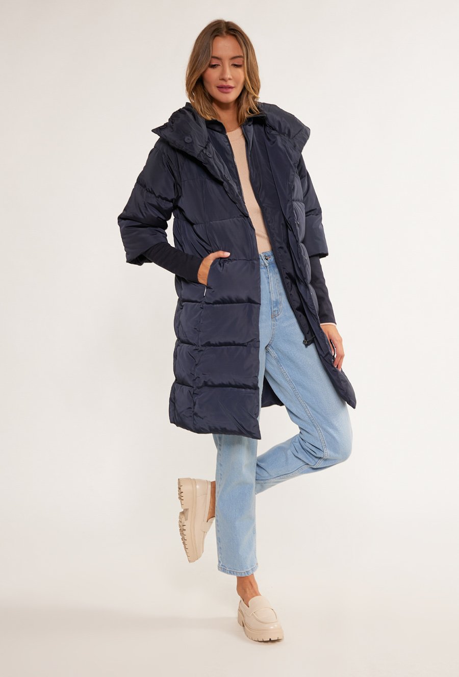 Pikowana kurtka o dłuższym kroju