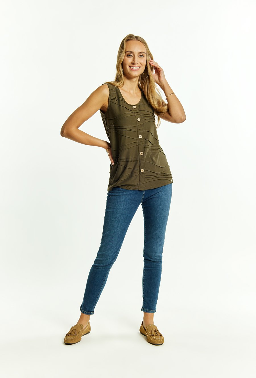 Top damski z ozdobnymi guzikami